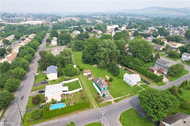 901 Milford St, Easton, PA 18045 - photo 4