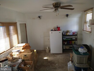 197 E Howard St, Clayton, NJ 08312 - photo 5