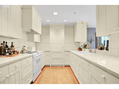 RiverPlace Condominiums unit 508/507, Portland, OR 97201 - photo 5