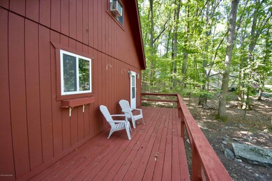 399 Somerset Dr, East Stroudsburg, PA 18301 - photo 3