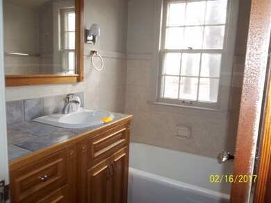 926 Byron Ave, Waterloo, IA 50702 - photo 6