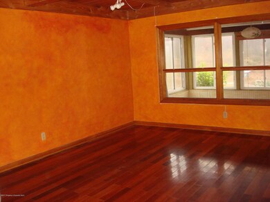 206 Rowland Ln, Dallas, PA 18612 - photo 6