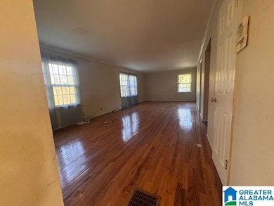 4728 Overwood Cir, Birmingham, AL 35222 - photo 7