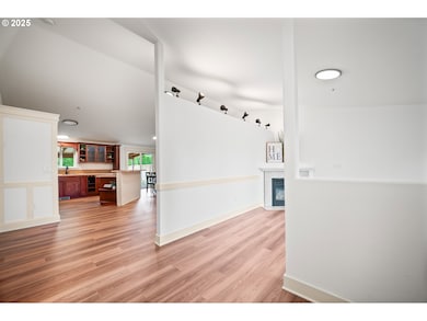 10105 NE 61st Cir, Vancouver, WA 98662 - photo 3