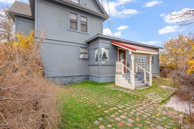 305 W 1st St, Prineville, OR 97754 - photo 7