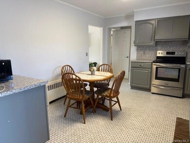 652 Empire Ave, West Babylon, NY 11704 - photo 6