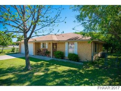 1401 Pleasant Ln, Copperas Cove, TX 76522 - photo 2