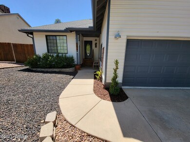1076 S Hunters Run, Show Low, AZ 85901 - photo 4