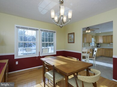 10038 Cambric Ct, Columbia, MD 21046 - photo 4
