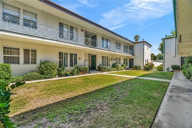 5828 Whitsett Ave, Valley Village, CA 91607 - photo 4