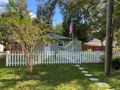 1555 Pine Grove Ave, Jacksonville, FL 32205 - photo 5