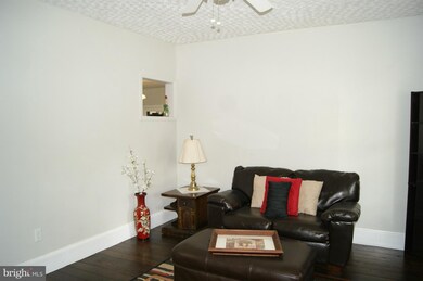 447 S 2nd St, Chambersburg, PA 17201 - photo 3