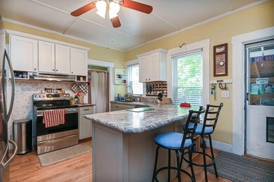 4-6 Waverly St, Concord, NH 03301 - photo 5