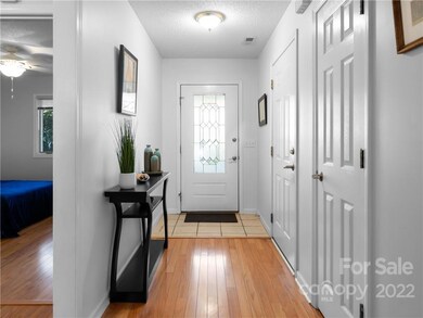 21 Honeycomb Cir, Swannanoa, NC 28778 - photo 5