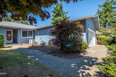 551 NE 20th Place, Newport, OR 97365 - photo 4