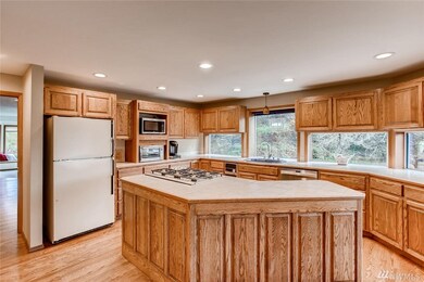 1106 10th Ave N, Edmonds, WA 98020 - photo 4