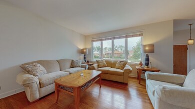 9831 Drury Ln, Westchester, IL 60154 - photo 5