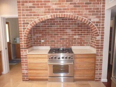 GAS BURNING DACOR OVEN