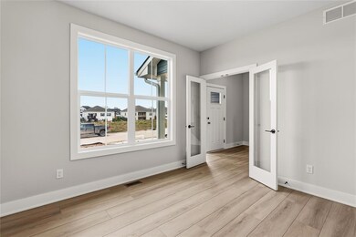 915 Hamilton Rd, Waukee, IA 50263 - photo 4