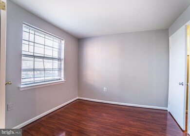 5937 Quantrell Ave unit 102, Alexandria, VA 22312 - photo 5