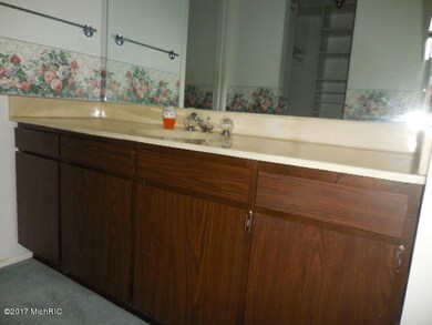 232 Falkirk Ct unit C, Kalamazoo, MI 49006 - photo 7