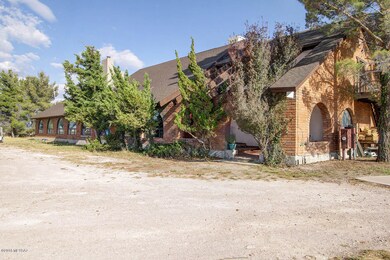 SE Exterior