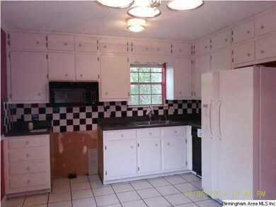 620 Cresap Cir NE, Birmingham, AL 35215 - photo 7