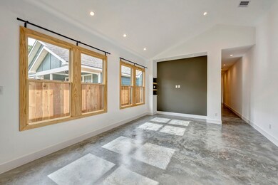 907 Kern St unit A, Houston, TX 77009 - photo 6