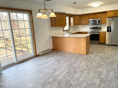 147 Woodring Rd, Drums, PA 18222 - photo 4