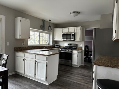 2210 Cumberland Pkwy, Algonquin, IL 60102 - photo 5