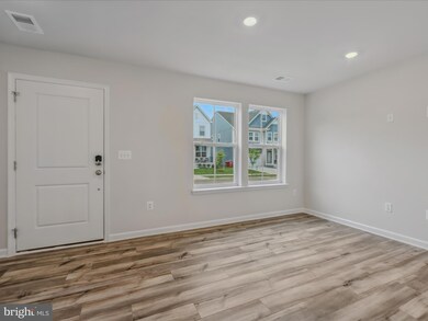 177 Swan Field Ave, Ranson, WV - photo 4