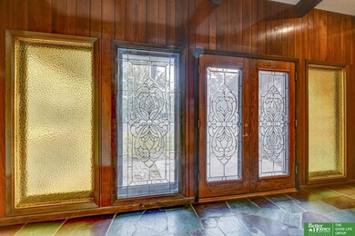 5745 Tucker Cir, Omaha, NE 68152 - photo 5