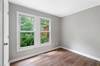 701 Thissell St, High Point, NC 27260 - photo 5