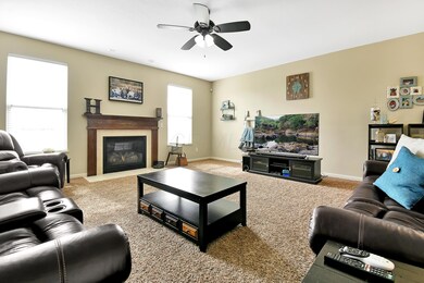 229 HONEY LOCUST LANE COMMERCIAL POINT O