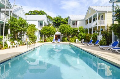 Exterior-Pool-_DSC8173