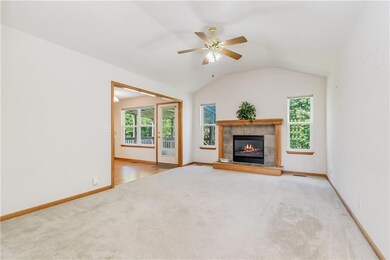 812 Canter St, Raymore, MO 64083 - photo 5