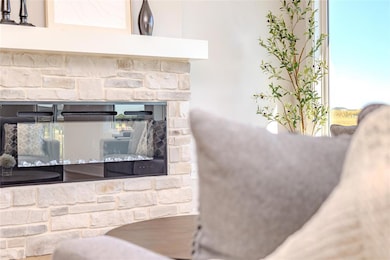 4653 177th St, Urbandale, IA 50323 - photo 6