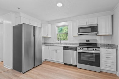 1 Bartlett Ave unit F, Haverhill, MA 01830 - photo 4