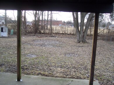 7916 Grenelle Dr, Louisville, KY 40228 - photo 2