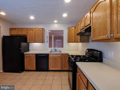 502 Tolbelt Ct, Stafford, VA 22554 - photo 2