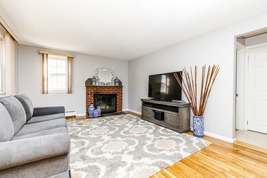 25 Frost St, Framingham, MA 01701 - photo 5