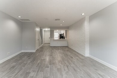 1715 Moritz Dr unit 15, Houston, TX 77055 - photo 7