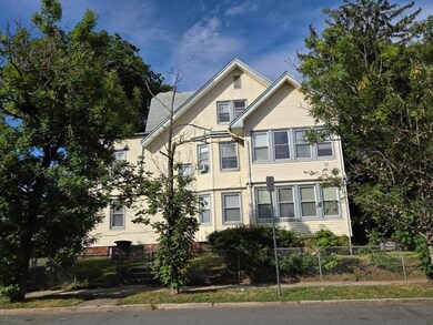 67 Parkview Terrace unit 69, Newark, NJ 07112 - photo 6