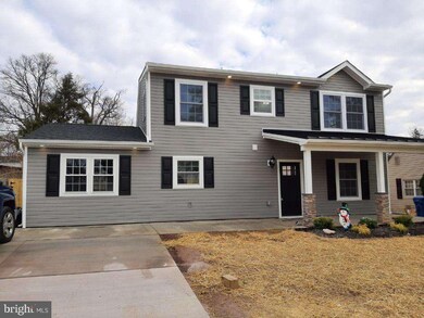 262 Appletree Dr, Levittown, PA 19055 - photo 3