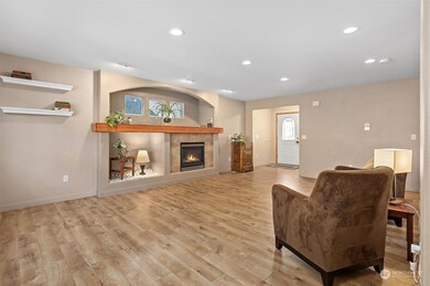 27708 Ridge Way, Stanwood, WA 98292 - photo 5