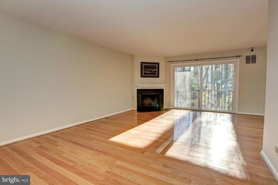 10440 Parthenon Ct, Bethesda, MD 20817 - photo 6