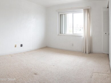 Photo_OceanShoreBlvd2800#8-7