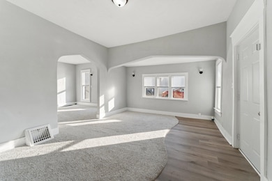 29 N 8th St, Council Bluffs, IA 51503 - photo 5