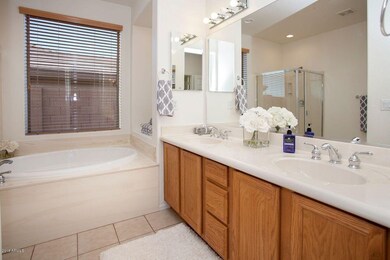 Master Bathroom3