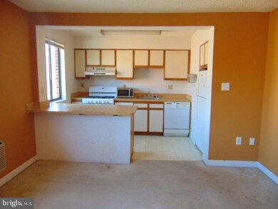 4721 1st St SW unit 302, Washington, DC 20032 - photo 7